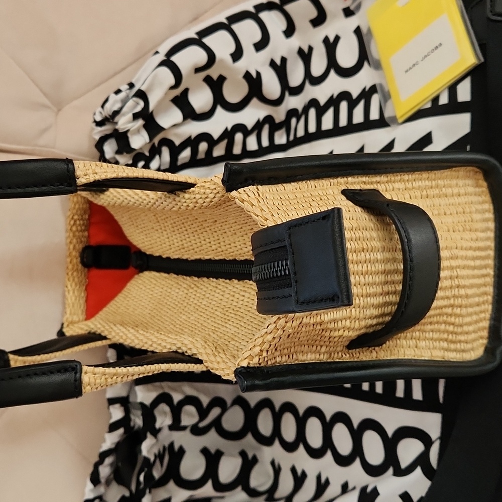 Final Price Drop Marc Jacobs Woven Tote Small - Picture 5 of 11